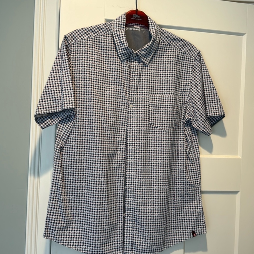 Men’s short sleeve button down shirt